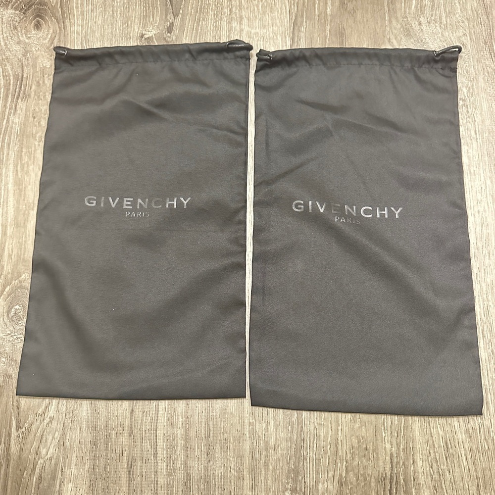 GIVENCHY Dust Bags- Set of 2